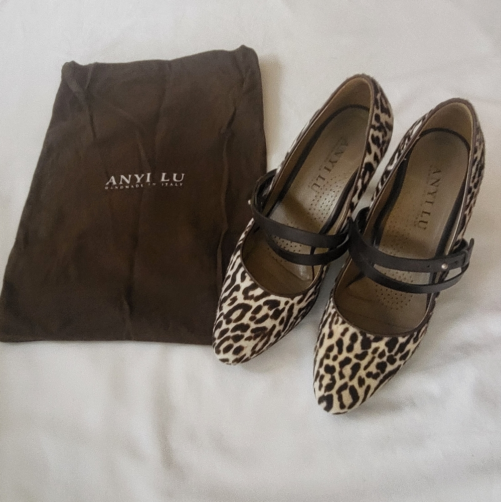 ANYI LU Couture Comfort - Serena Snow Leopard pumps